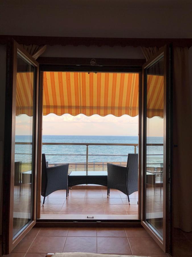 Venetico Beachfront & - Sea View * Argassi