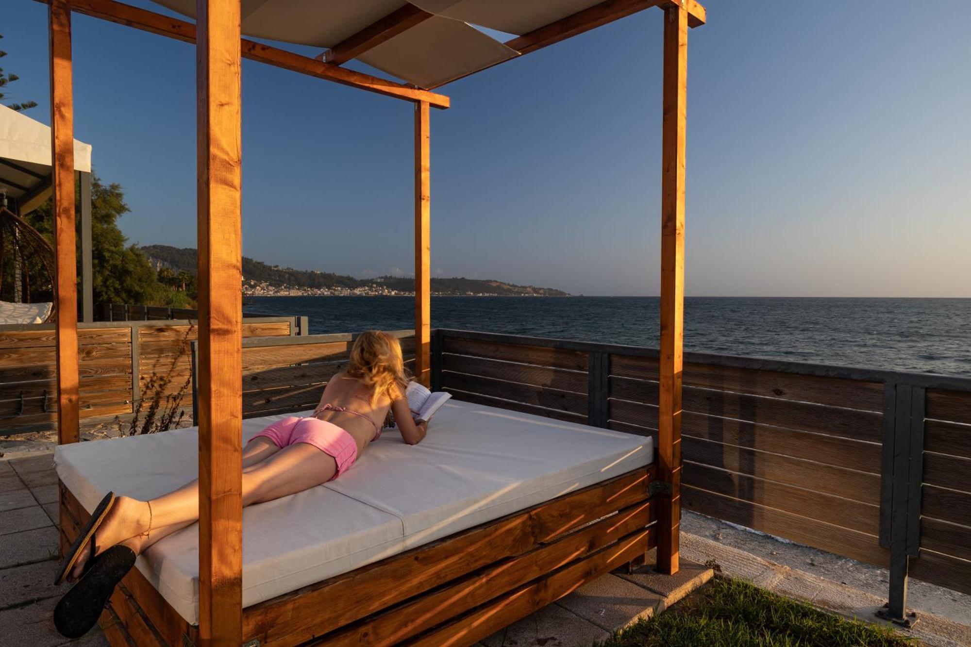 Appartement Venetico Beachfront & - Sea View