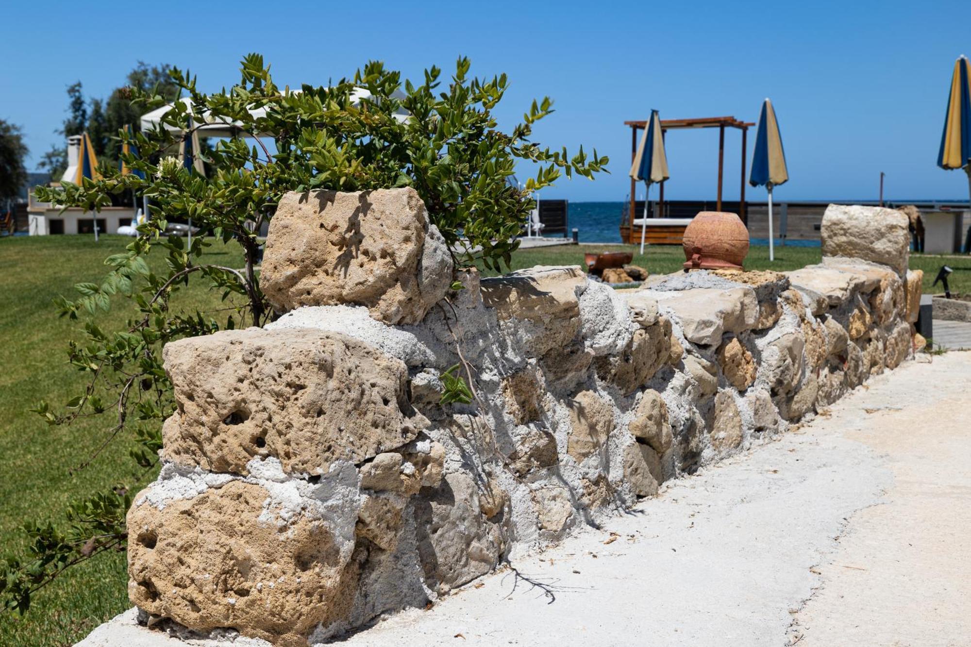 Venetico Beachfront & - Sea View *
